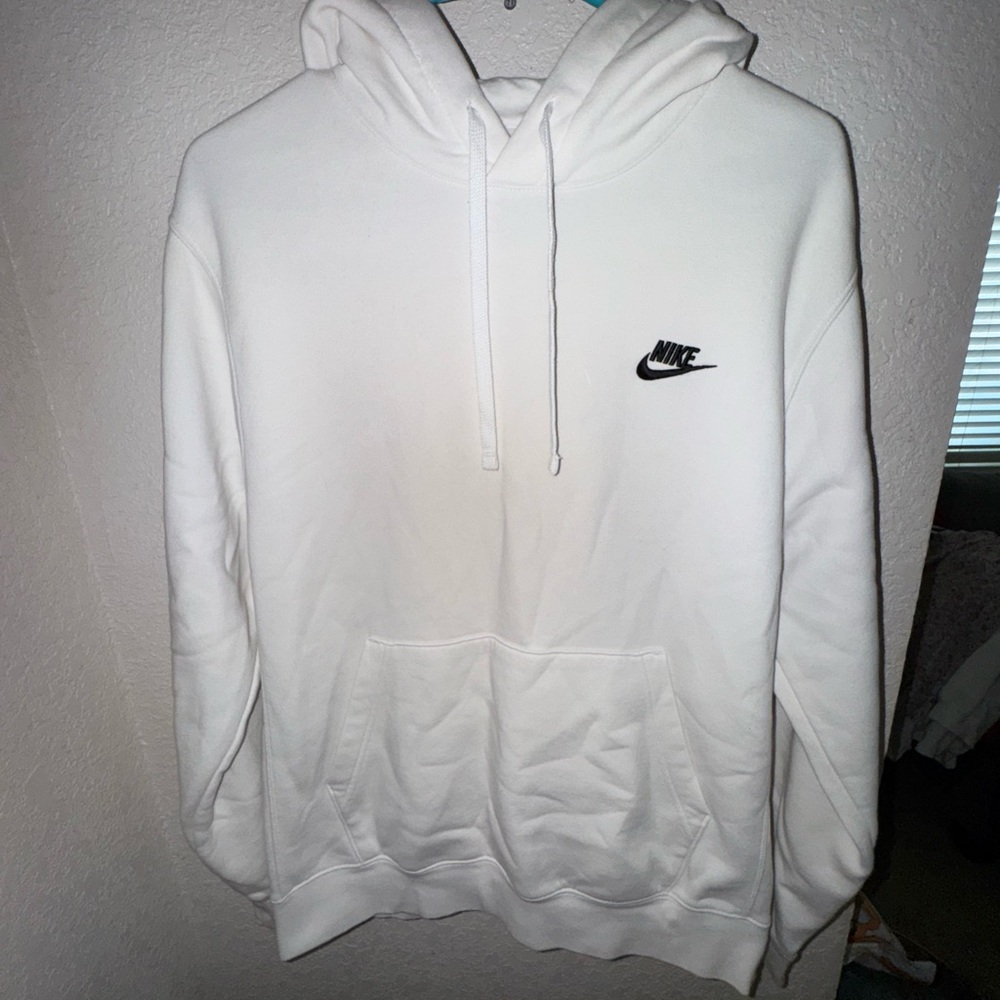 Nike White Sweatshirt Classic Design